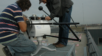 Levelling the sensors on the sun tracker