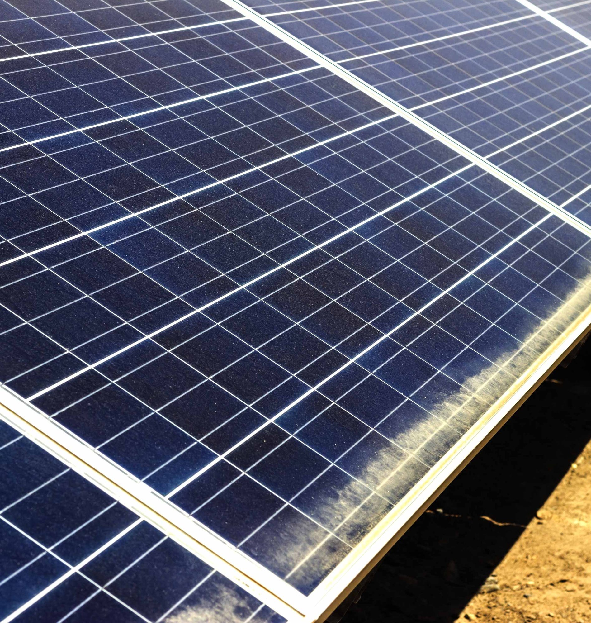 PV module showing excessive soiling along edge of panel